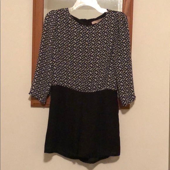 Black romper - Picture 2 of 5